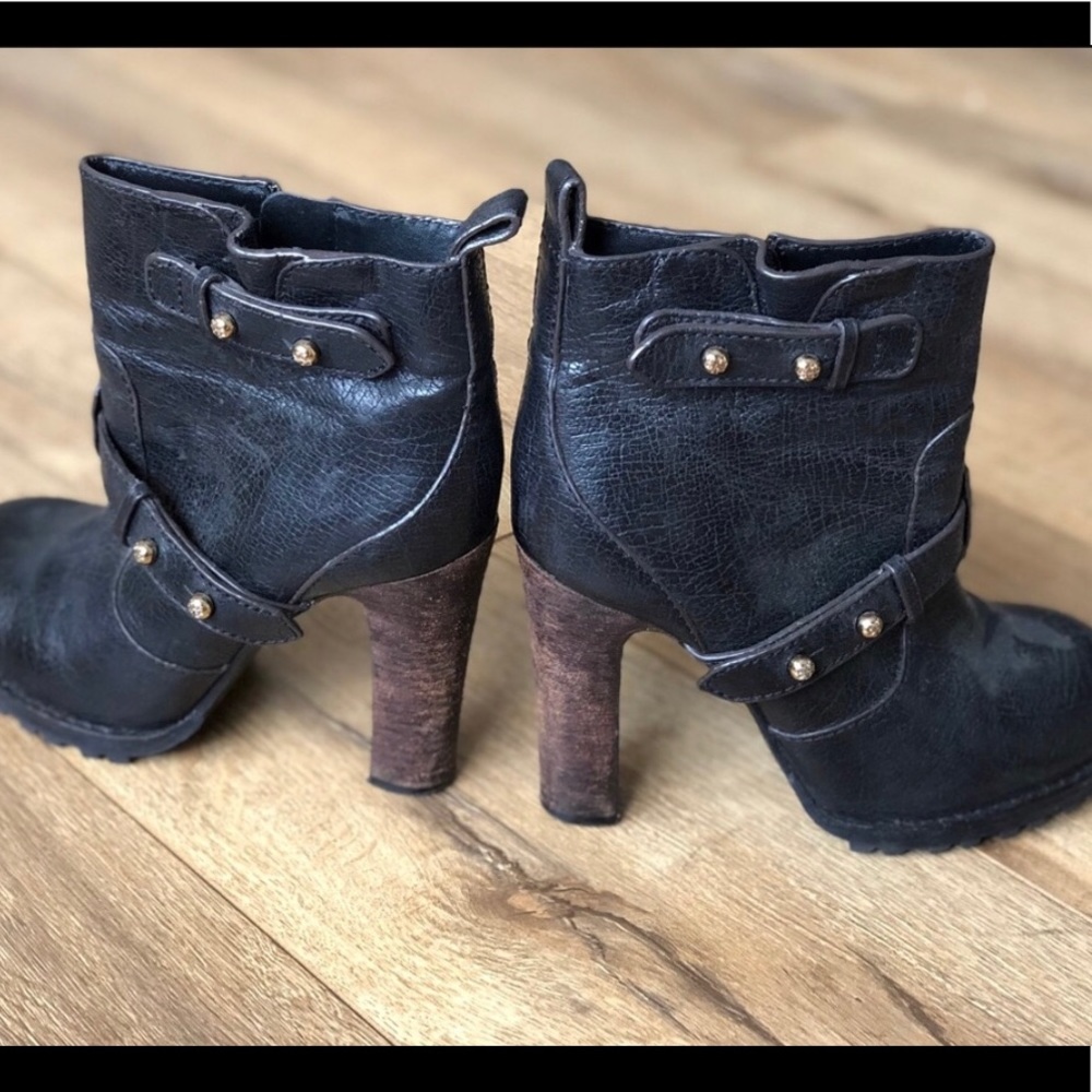Tory Burch Landers Style #32138413 Boots Black.